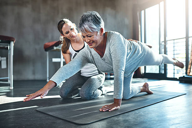 運動の強度を調節する高齢者